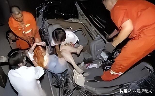 _20年前，张冕为护胡歌离世，胡歌许诺赡养其父母，如今他做到了吗_20年前，张冕为护胡歌离世，胡歌许诺赡养其父母，如今他做到了吗