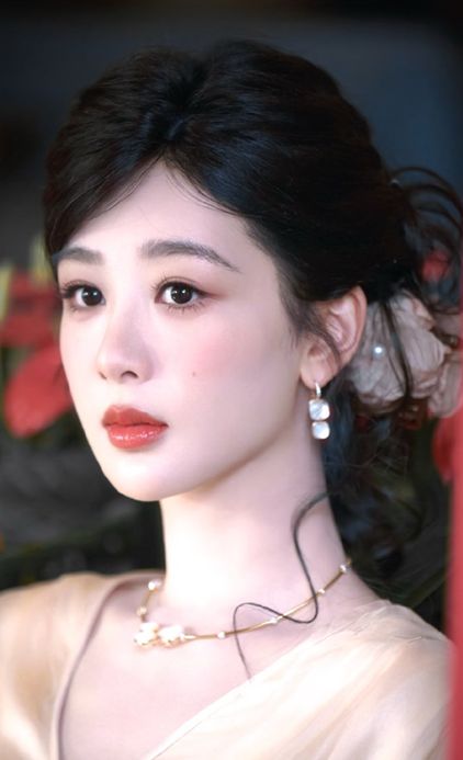 宋丹丹说杨紫不够漂亮的视频__宋丹丹吐槽杨紫长相