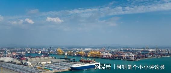 巴拿马总统出生日__巴拿马总统道歉的英语阅读