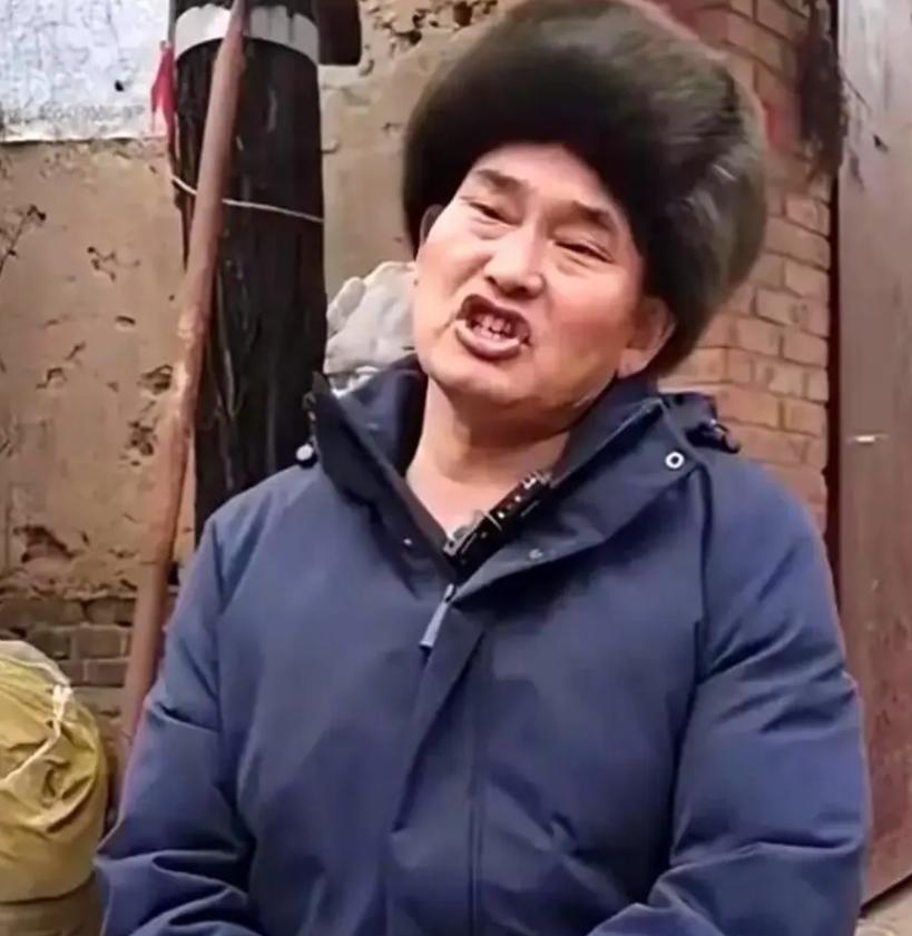 59岁于文华现状：与丈夫住农村，穿着朴素赶大集，享受田园生活__59岁于文华现状：与丈夫住农村，穿着朴素赶大集，享受田园生活