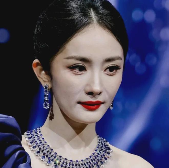 _杨紫戛纳红毯_杨紫微博之夜红毯