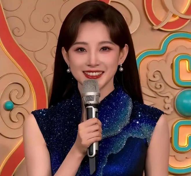 过往春晚主持人__曾经央视春晚主持人