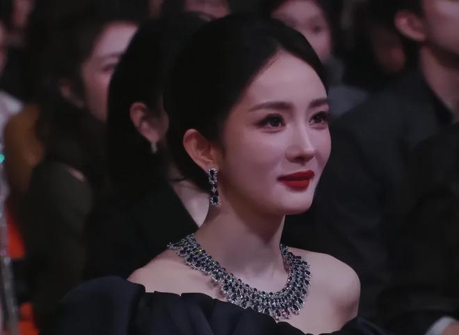 颖儿微博道歉杨幂__凤姐和杨幂微博大战