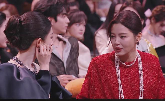 凤姐和杨幂微博大战_颖儿微博道歉杨幂_