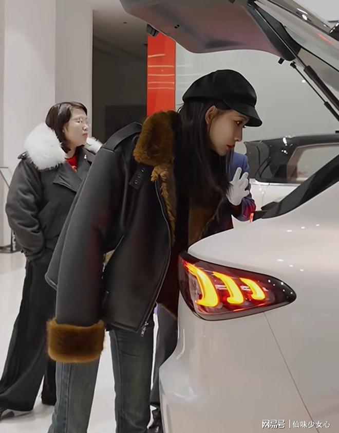 _孟子义骑车_义兰公路没车子