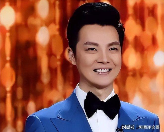 _春晚主持界领军人物回归，网友期待已久的时刻到来_春晚主持界领军人物回归，网友期待已久的时刻到来