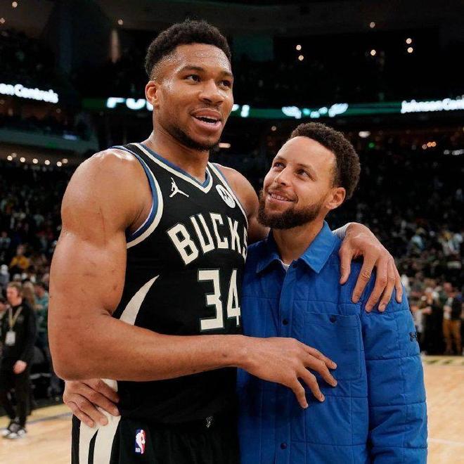 雄鹿会交易字母哥吗__雄鹿球员名单字母哥