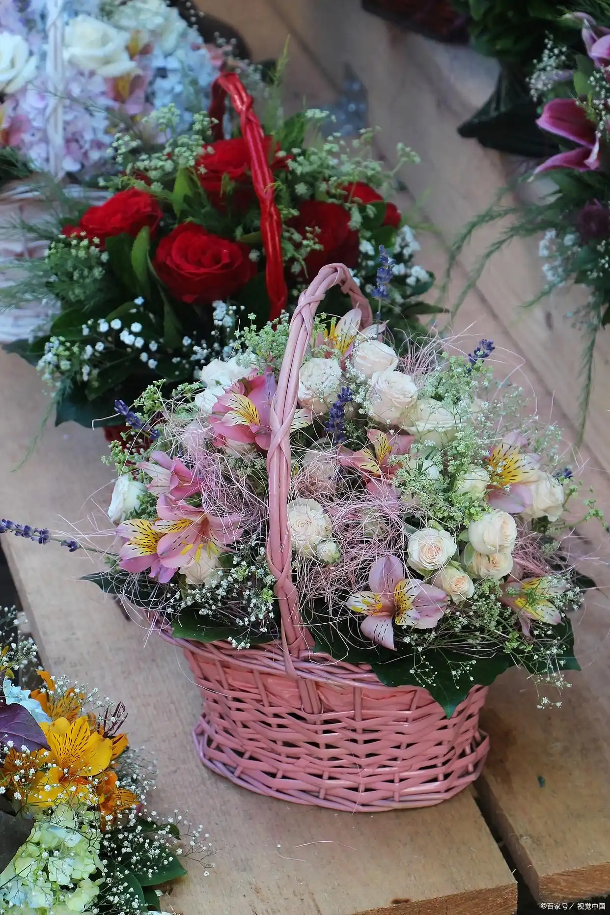 梦里不舍心里不休是什么歌__心里梦里想的都是你是什么歌曲