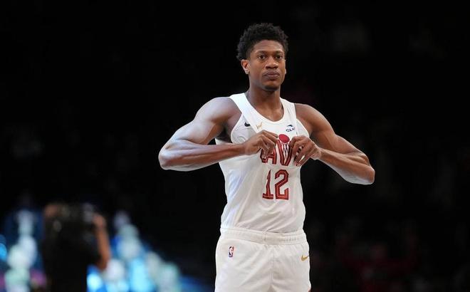 谁有他倒霉？妥妥的最佳第六人，却被连续交易，季后赛都成奢望！__谁有他倒霉？妥妥的最佳第六人，却被连续交易，季后赛都成奢望！