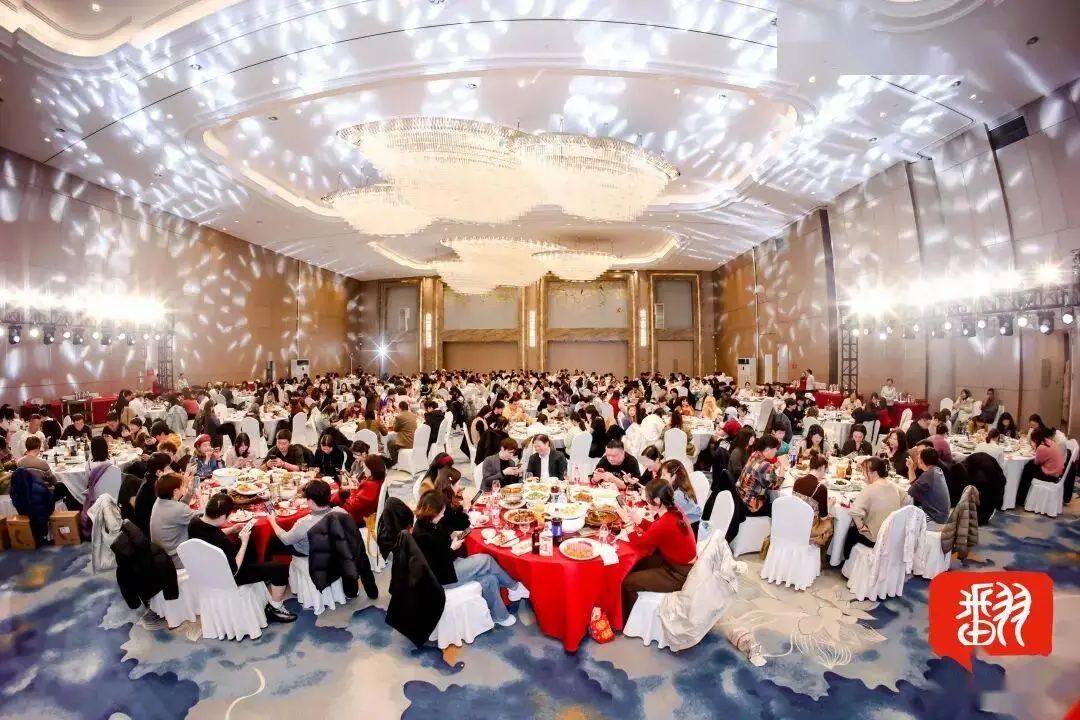 本周新翻丨2025翻翻动漫新春年会隆重举办！还有新店开业、线下活动、商品贩售与引进作品上线情报！（1.24-2.6）__本周新翻丨2025翻翻动漫新春年会隆重举办！还有新店开业、线下活动、商品贩售与引进作品上线情报！（1.24-2.6）