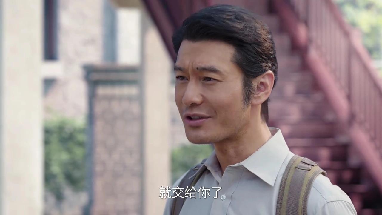 《小城大事》40集大结局：林冬福牺牲，谭光明辞职，郑德诚升迁__《小城大事》40集大结局：林冬福牺牲，谭光明辞职，郑德诚升迁