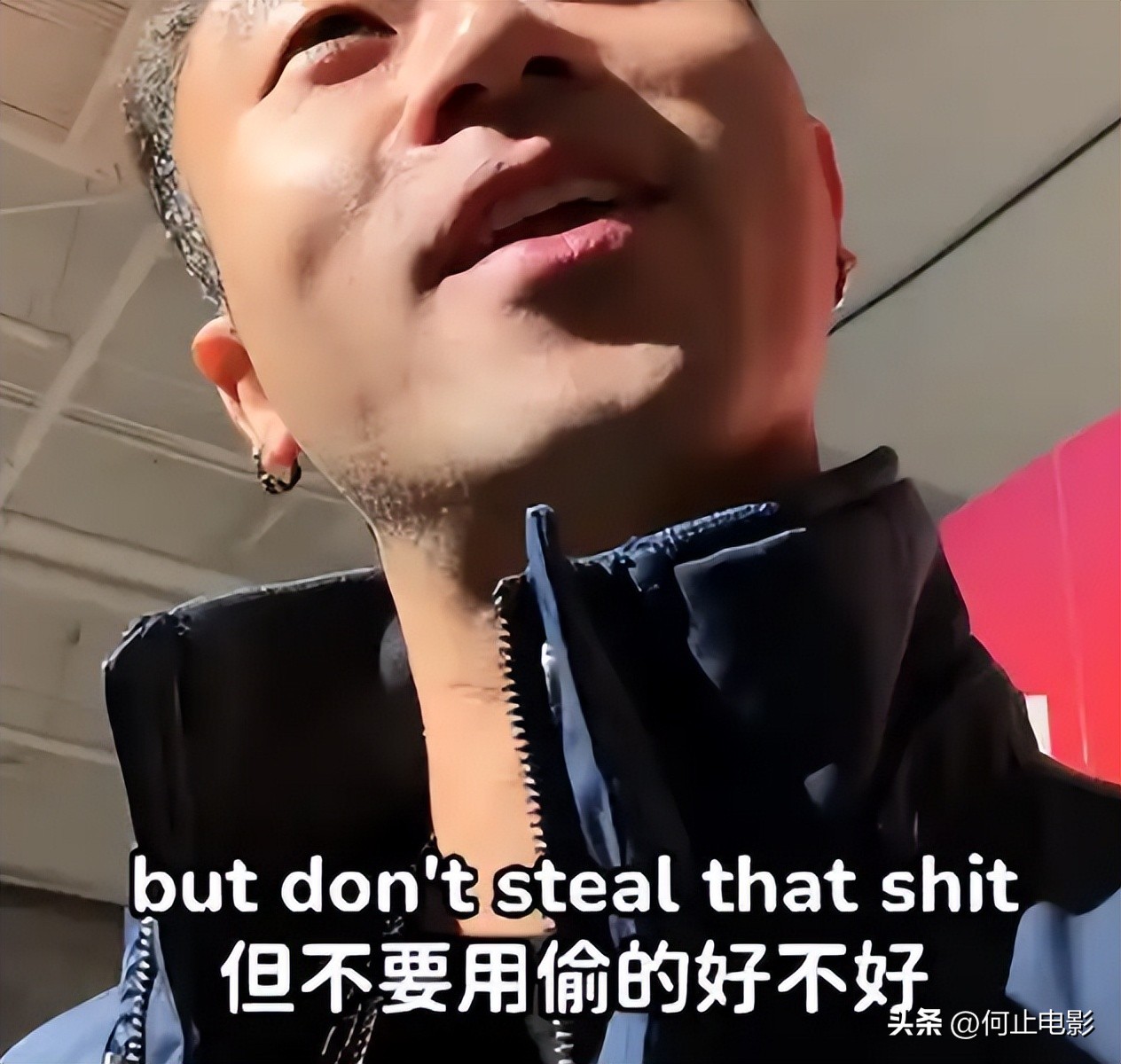 台湾歌手上海丢万元外套！自称美国不会发生，以前说自己美国人__台湾歌手上海丢万元外套！自称美国不会发生，以前说自己美国人