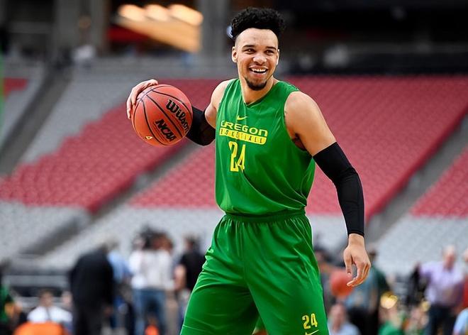 杜兰特男篮__华为官方用iphone发推文