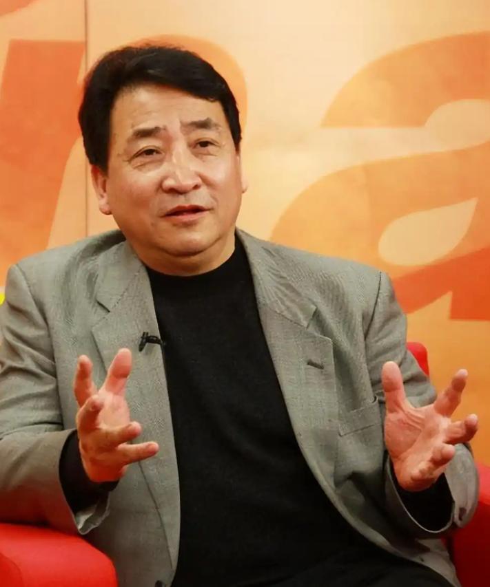 善恶终有报！公款私用、定居国外，75岁两面三刀的姜昆 活成了笑话_善恶终有报！公款私用、定居国外，75岁两面三刀的姜昆 活成了笑话_