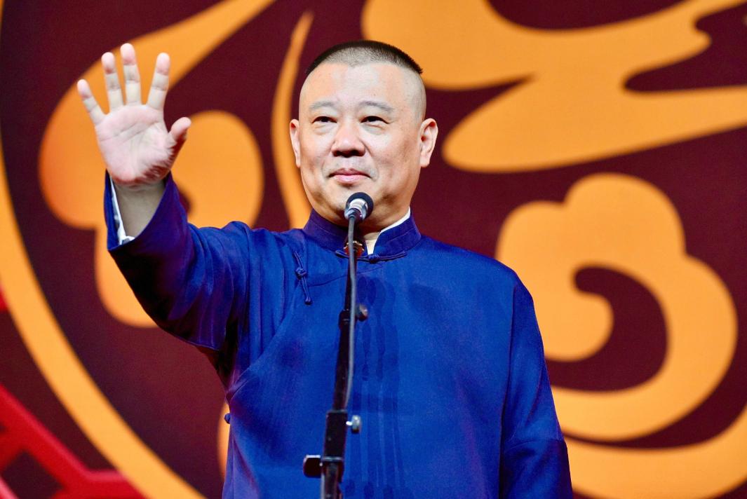 善恶终有报！公款私用、定居国外，75岁两面三刀的姜昆 活成了笑话__善恶终有报！公款私用、定居国外，75岁两面三刀的姜昆 活成了笑话