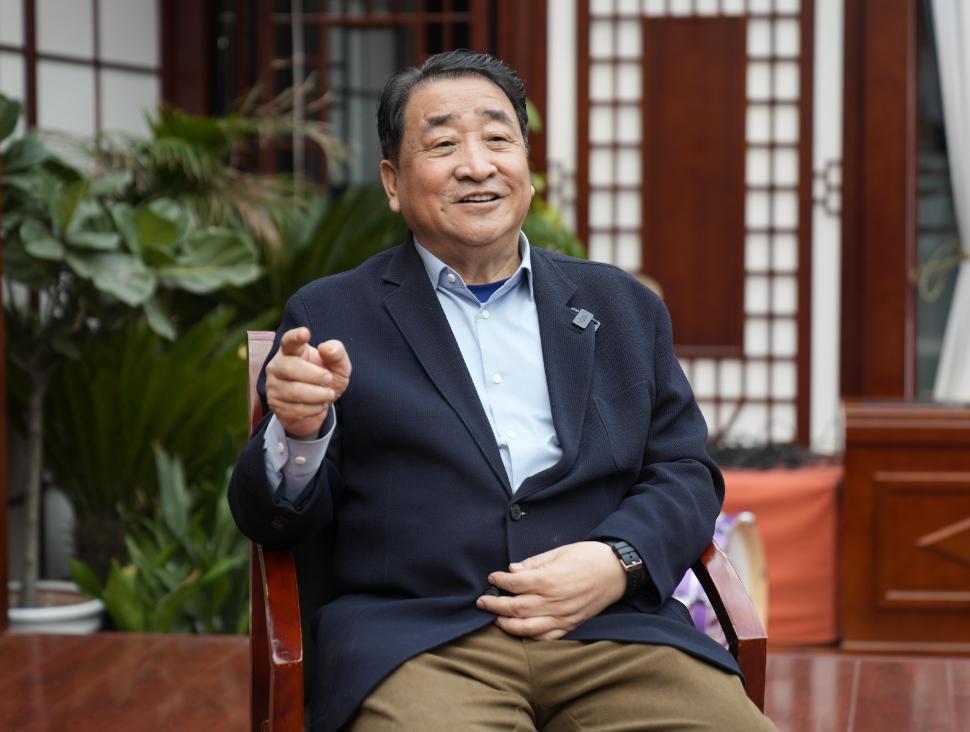 善恶终有报！公款私用、定居国外，75岁两面三刀的姜昆 活成了笑话__善恶终有报！公款私用、定居国外，75岁两面三刀的姜昆 活成了笑话