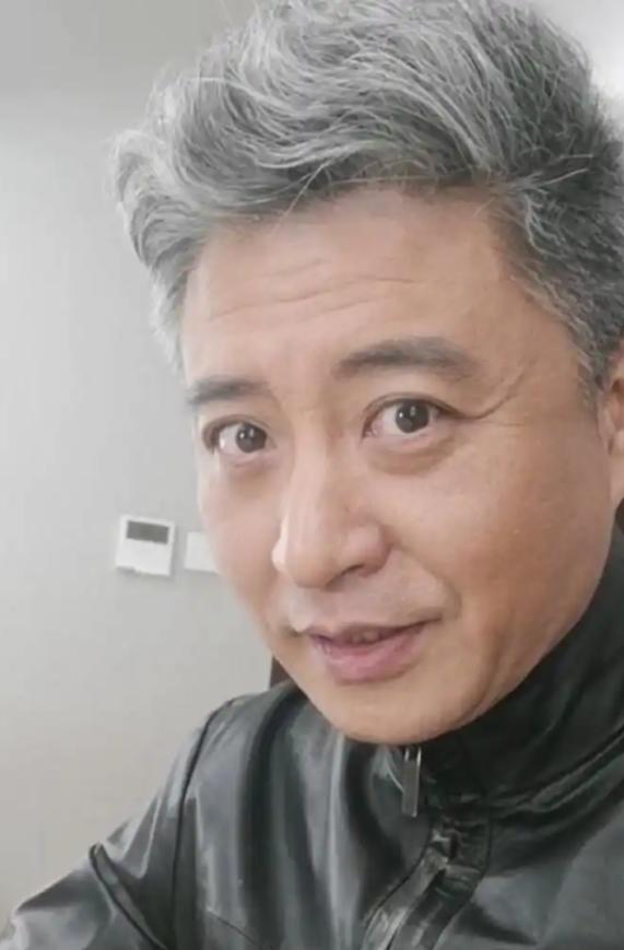 _善恶终有报！公款私用、定居国外，75岁两面三刀的姜昆 活成了笑话_善恶终有报！公款私用、定居国外，75岁两面三刀的姜昆 活成了笑话