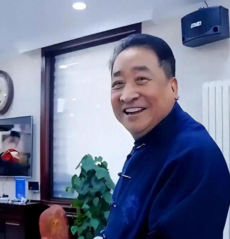 善恶终有报！公款私用、定居国外，75岁两面三刀的姜昆 活成了笑话_善恶终有报！公款私用、定居国外，75岁两面三刀的姜昆 活成了笑话_