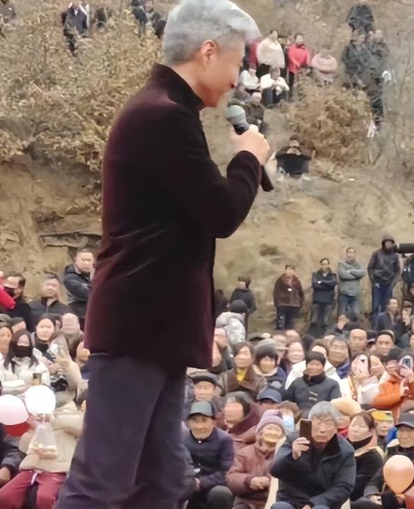 善恶终有报！公款私用、定居国外，75岁两面三刀的姜昆 活成了笑话__善恶终有报！公款私用、定居国外，75岁两面三刀的姜昆 活成了笑话