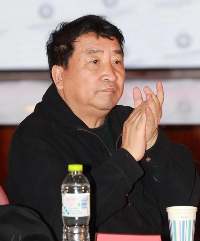 善恶终有报！公款私用、定居国外，75岁两面三刀的姜昆 活成了笑话__善恶终有报！公款私用、定居国外，75岁两面三刀的姜昆 活成了笑话