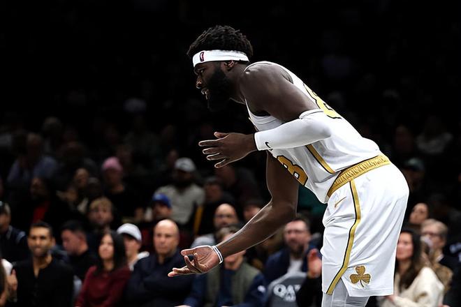 _火箭前中锋叫什么_火箭试训中锋