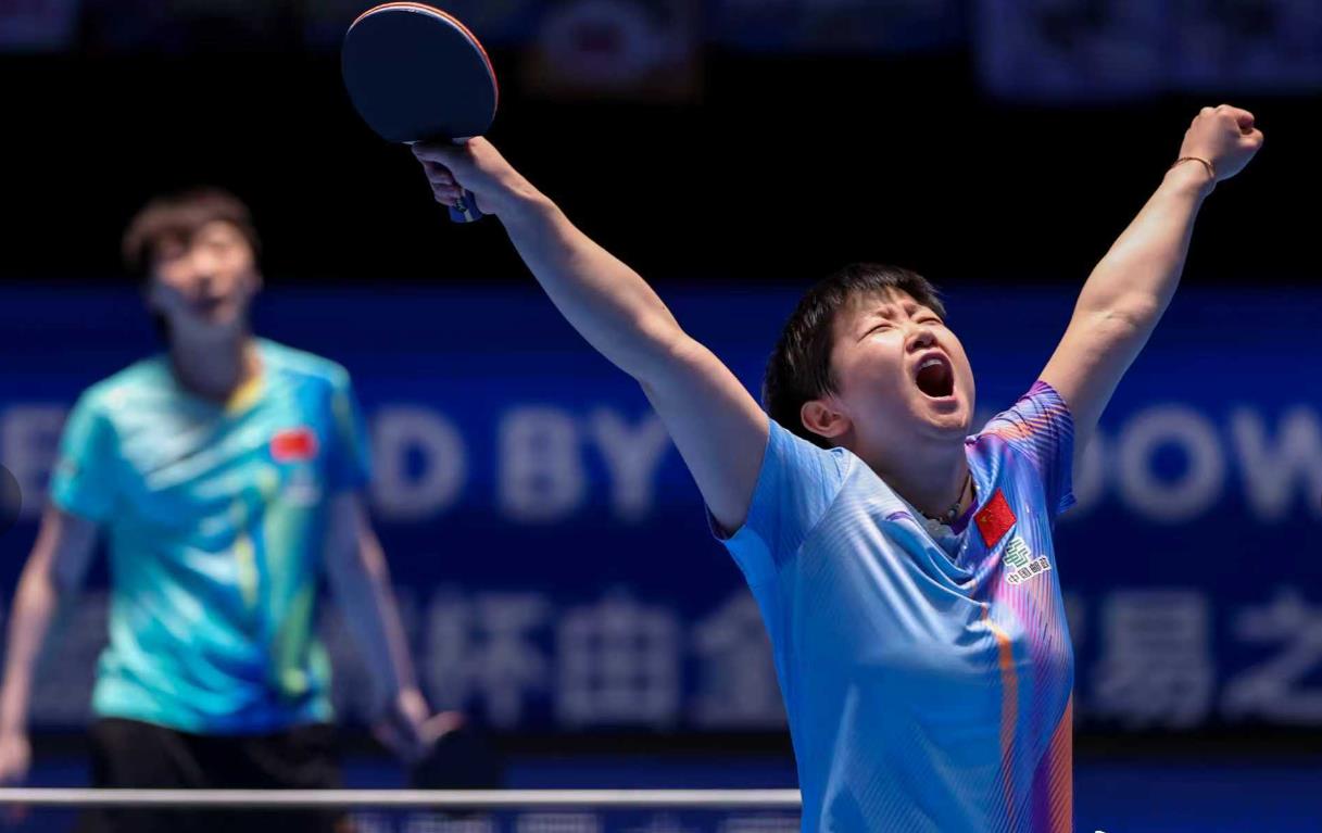 大合照王励勤C位！国乒斩获142万奖金，王楚钦第一，孙颖莎42万_大合照王励勤C位！国乒斩获142万奖金，王楚钦第一，孙颖莎42万_