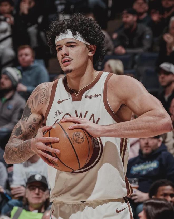 55号秀！场均15+5+3！恭喜勇士捡到宝了_55号秀！场均15+5+3！恭喜勇士捡到宝了_