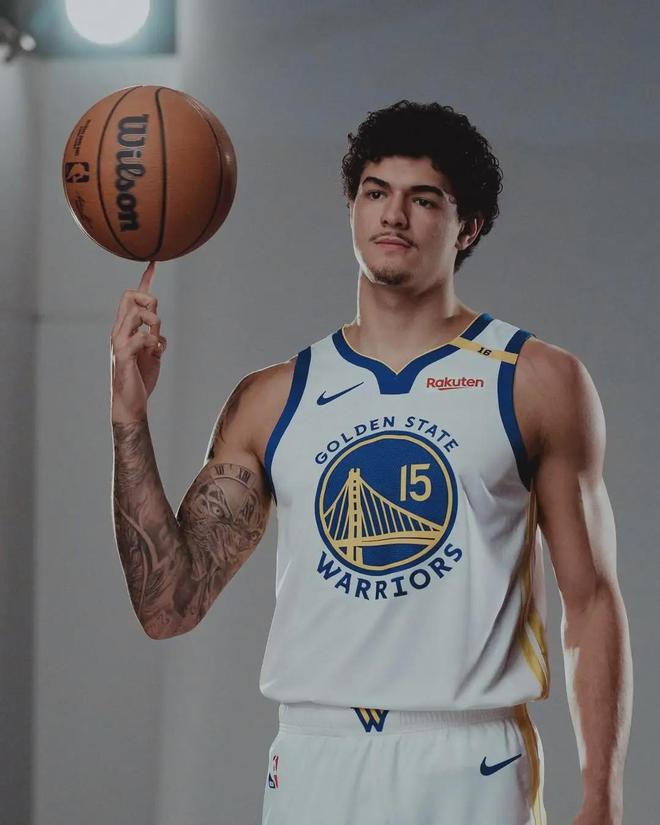 _55号秀！场均15+5+3！恭喜勇士捡到宝了_55号秀！场均15+5+3！恭喜勇士捡到宝了