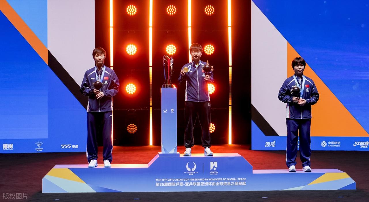 _疯狂足球网—jrs直播_疯狂球迷冲进球场