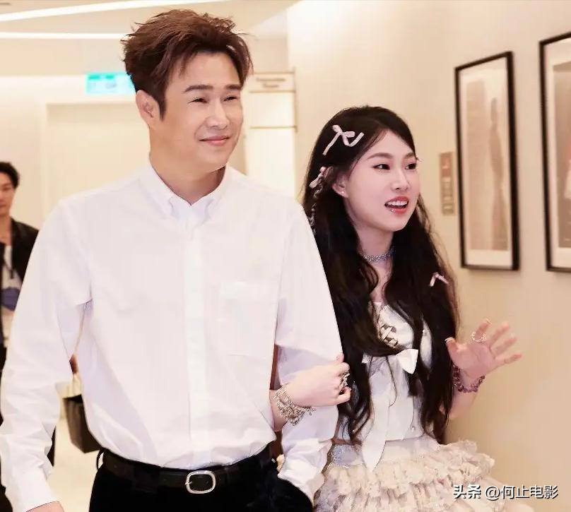 小沈阳没想到，离过年不到7天，女儿沈佳润官宣喜讯，为他争了光__小沈阳没想到，离过年不到7天，女儿沈佳润官宣喜讯，为他争了光