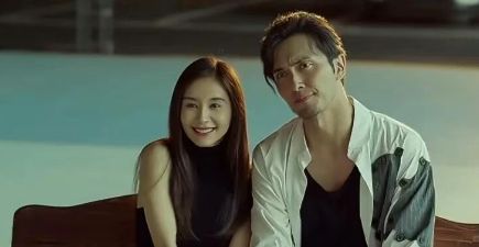 腾讯首播！王子文蒋欣时隔多年再合体！都市女性大剧《玫瑰丛生》__腾讯首播！王子文蒋欣时隔多年再合体！都市女性大剧《玫瑰丛生》