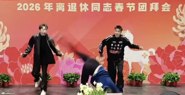 魏无羡蓝忘机情头_排舞闪闪惹人爱余国英_