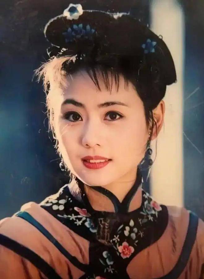 _10位女星齐聚《夜色正浓》，谁打造了职场女强人模范？蓝盈莹完胜_10位女星齐聚《夜色正浓》，谁打造了职场女强人模范？蓝盈莹完胜