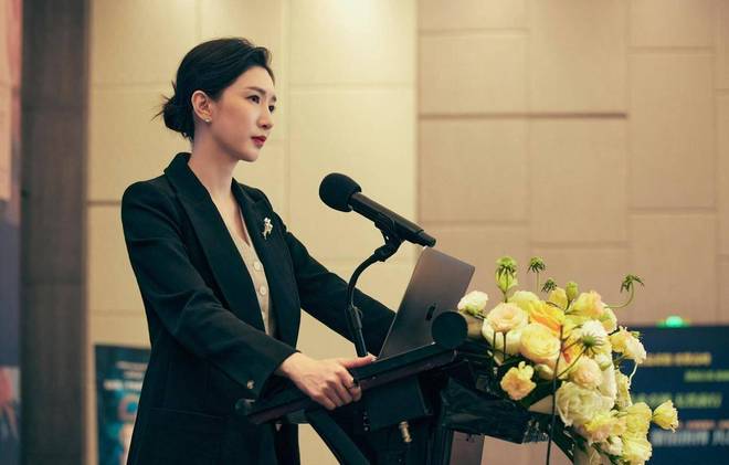 10位女星齐聚《夜色正浓》，谁打造了职场女强人模范？蓝盈莹完胜__10位女星齐聚《夜色正浓》，谁打造了职场女强人模范？蓝盈莹完胜