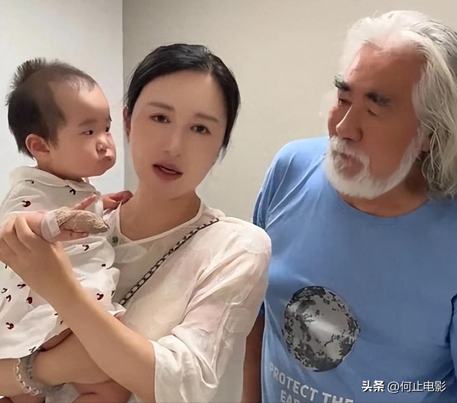 沈冰近况凸点照曝光_汪峰前妻齐丹近况曝光_