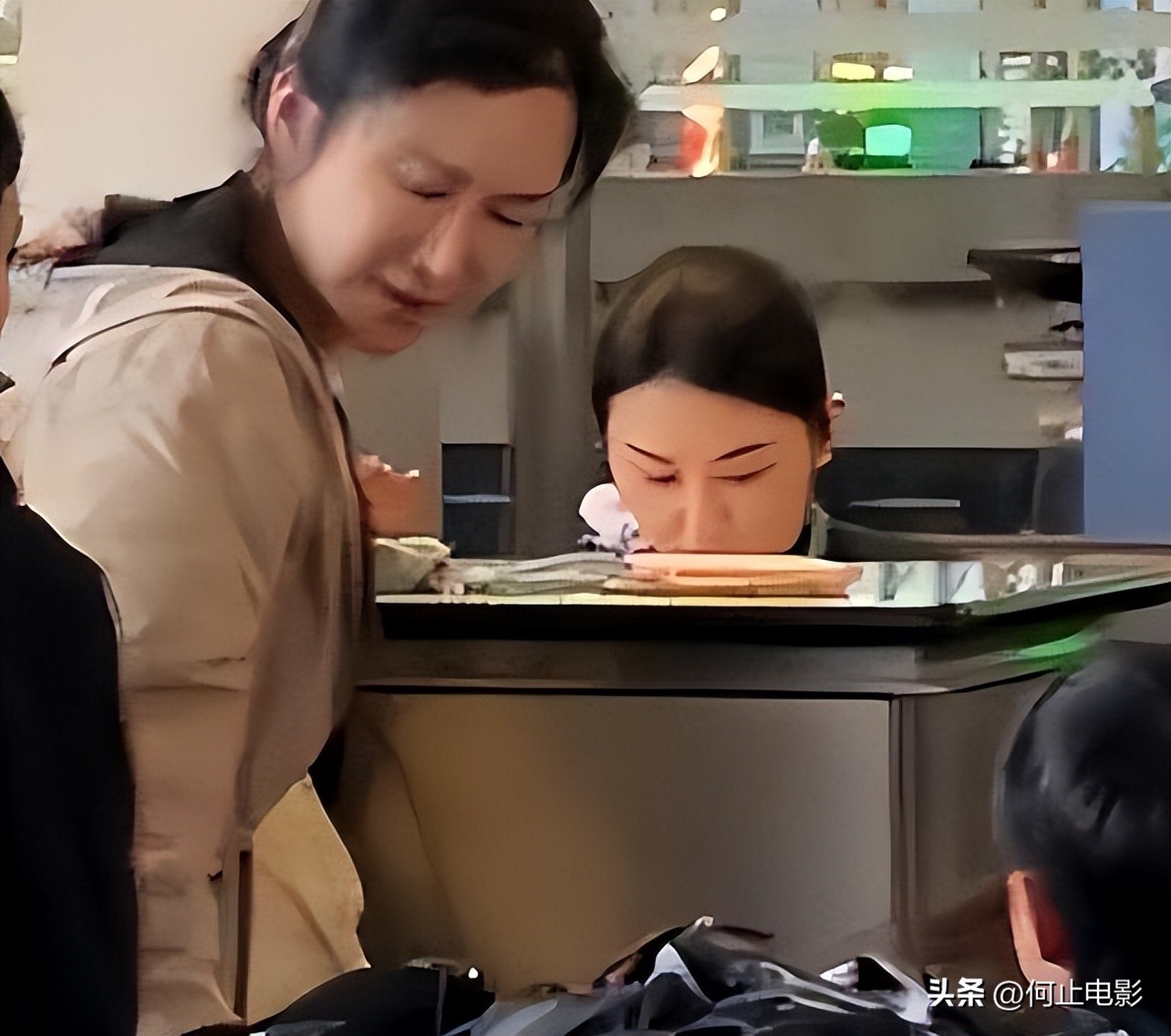 _汪峰前妻齐丹近况曝光_沈冰近况凸点照曝光