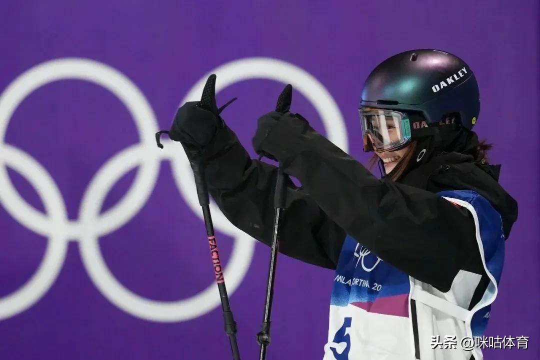 谷爱凌大跳台摘银，两届冬奥会已获5枚奖牌！_谷爱凌大跳台摘银，两届冬奥会已获5枚奖牌！_