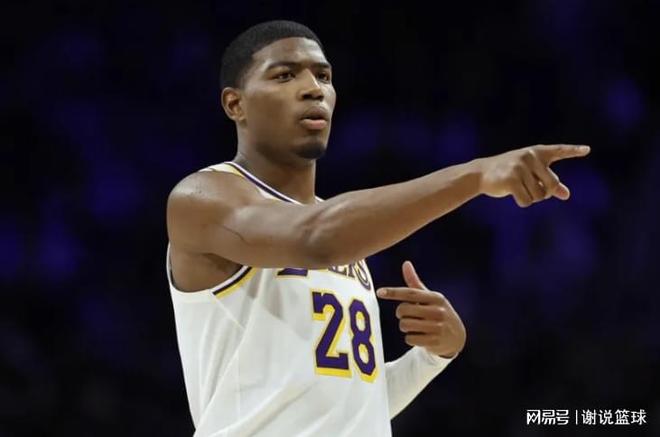 詹姆斯湖人队年薪__湖人詹姆斯顶薪