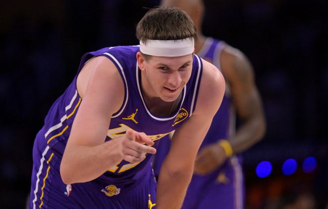 _詹姆斯进入湖人_詹姆斯加盟湖人之后湖人阵容