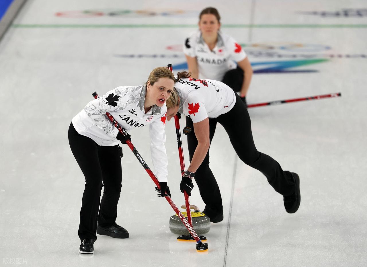 _曼城卫冕英超冠军颁奖典礼_严明勇卫冕吊环冠军完美谢幕