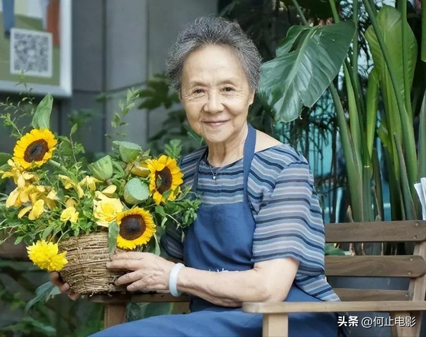 网友偶遇靳东吃火锅_闺女火锅_