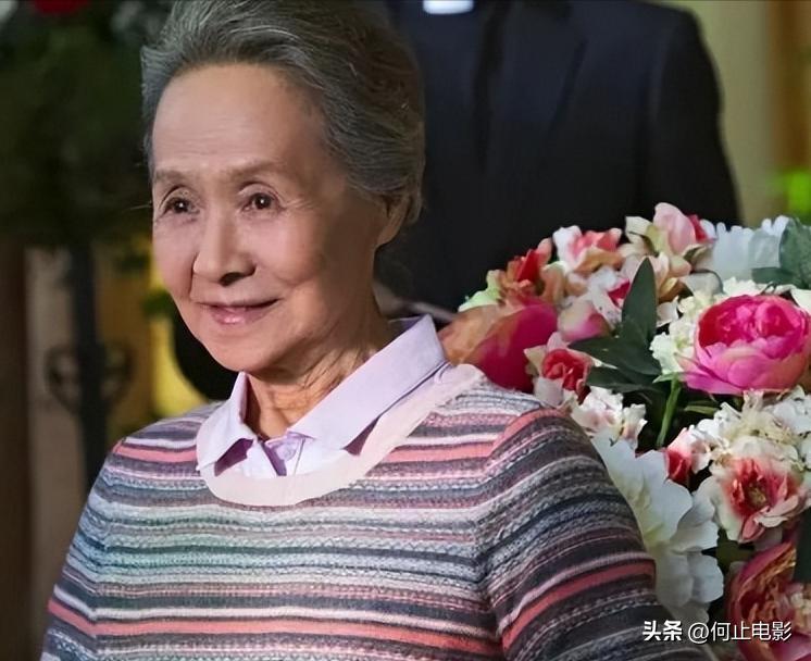 _闺女火锅_网友偶遇靳东吃火锅