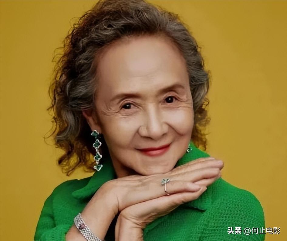 网友偶遇靳东吃火锅_闺女火锅_