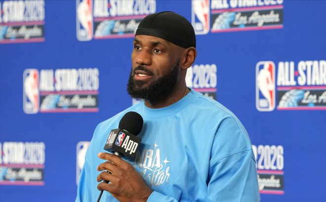 _库里詹皇_詹姆斯挑衅库里