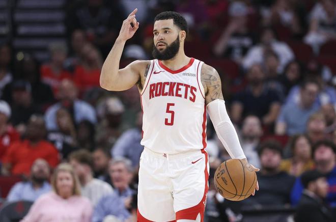 火箭未引援！休赛期可追2位巨星？斯通保留筹码，无愧顶级总经理__火箭未引援！休赛期可追2位巨星？斯通保留筹码，无愧顶级总经理