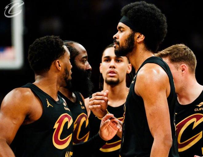 场均19+5+8！骑士东部第一，哈登影响力真大，阿特金森也摊牌了__场均19+5+8！骑士东部第一，哈登影响力真大，阿特金森也摊牌了