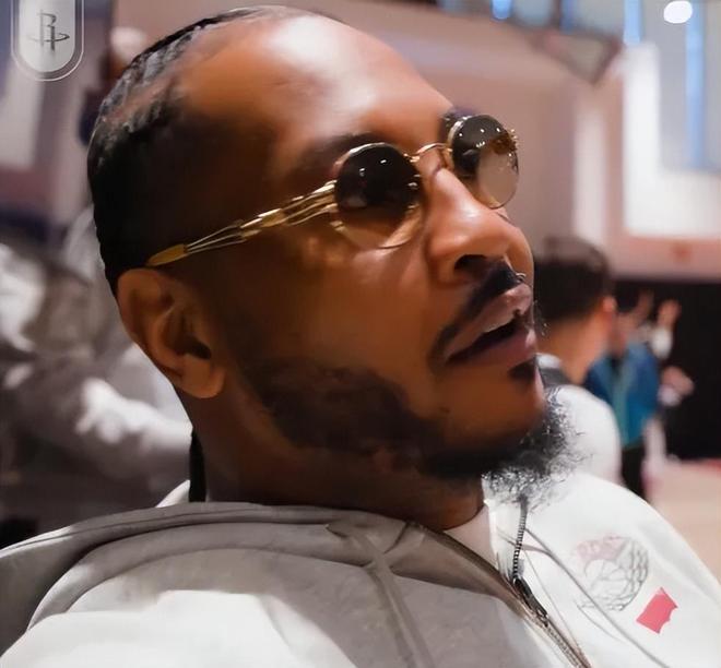 火箭对勇士杜兰特救球__火箭力克篮网新闻