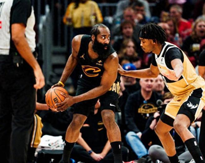 哈登利拉德当选东西部周最佳_东部半决赛哈登_