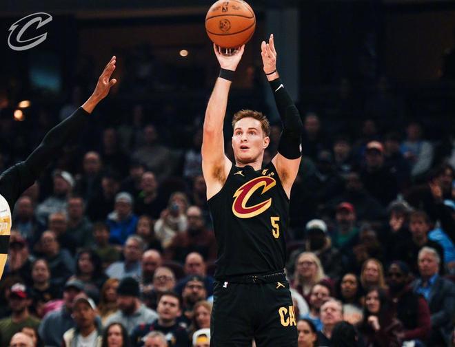 _哈登利拉德当选东西部周最佳_东部半决赛哈登