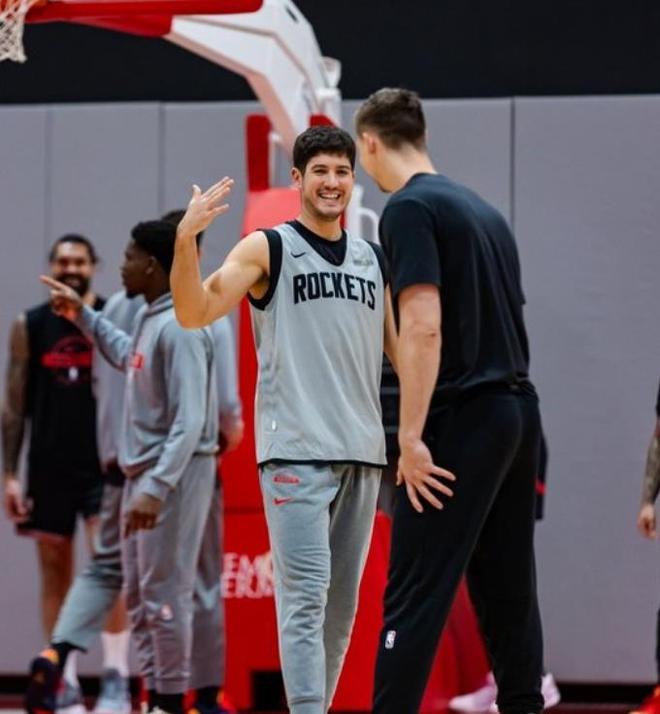 _火箭选乔丹_乔丹在火箭队打过球吗